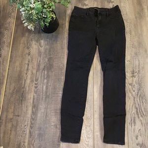 *NWOT* Black skinny jeans